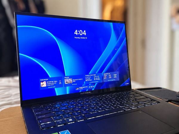 ASUS Zenbook Pro 14 OLED – Intel Core i9 – 32GB DD - Main image