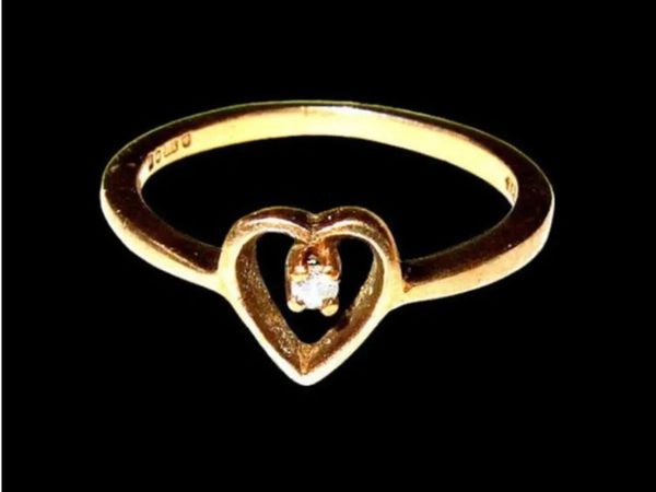 Vintage 9ct Hallmarked Diamond Suspension Ring - Main image