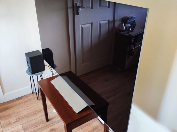 LG OLED C2 55" - Main image