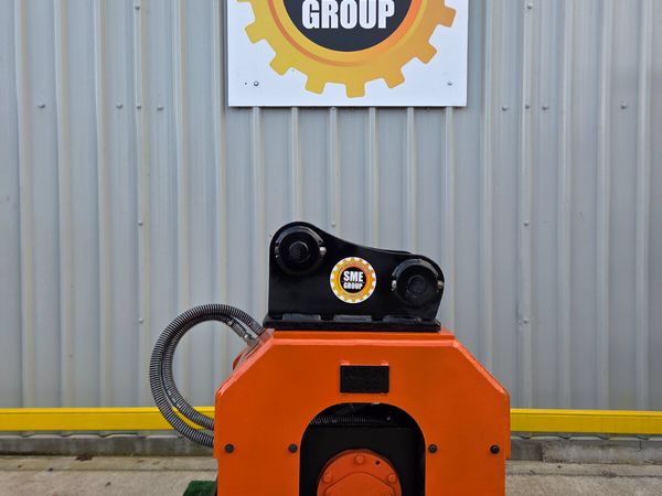 Npk C60 Hydraulic Compactor Plate - Main image