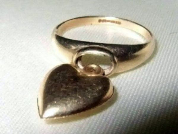 Vintage 9/14ct Gold 'Floating Heart' Ring - Main image
