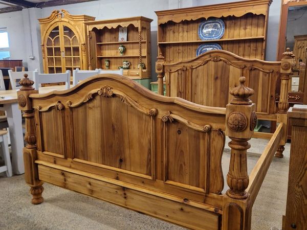 Bedroom furniture, pine workshop - Main image