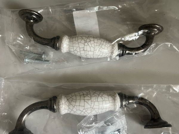 White Crackled Handle - Main image