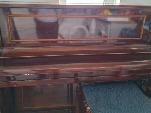Piano with stool for sale - Main image