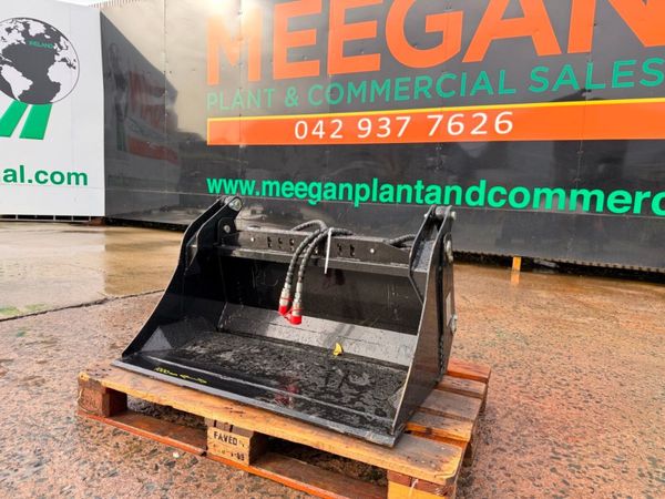 UNUSED  MINI SKID STEER 4 IN1 BUCKET......7046 - Main image