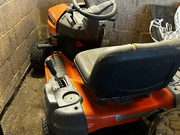 Mini tractor/ride on & trailer - Main image