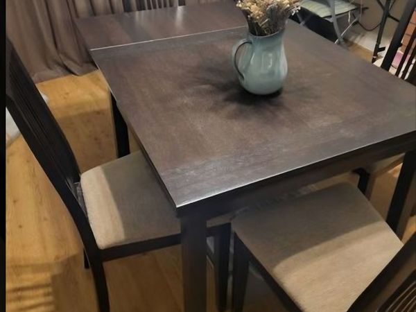 Reduced to clear asap - Dining set: Table (extendable) and chairs - Main image