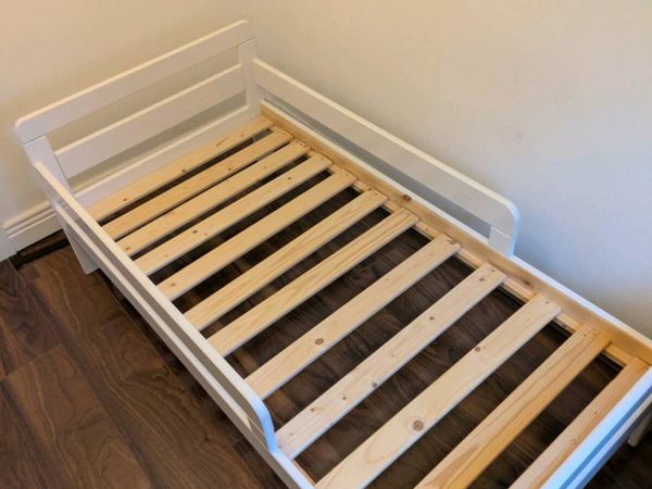 Kids bed with drawer - Main image