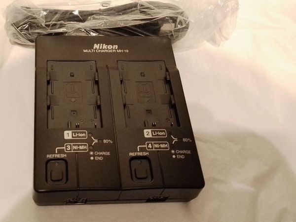 Genuine Nikon MH 19 Multi Charger BNIB - Main image