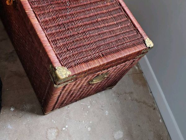 Various - TVs, storage, heater - Main image