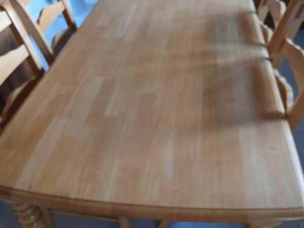 Dining table and chairs - Main image