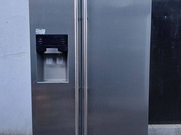 SAMSUNG AMERICAN FRIDGE FREEZER - Main image