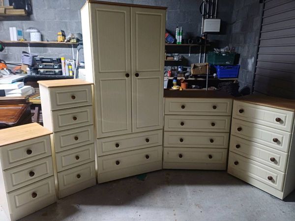 BEDROOM FURNITURE SET - Main image