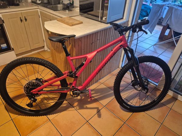 Mountain bike Specialized alu, 2022 - Main image