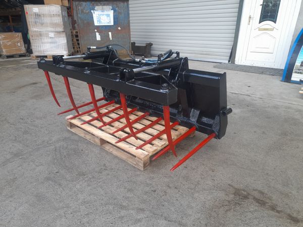 5ft 6" grab, skidsteer brackets - Main image