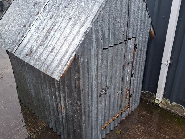 Large Doghouse For Sale... - Main image
