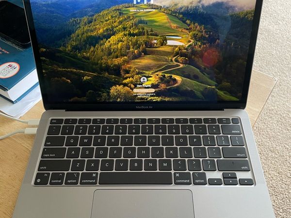 MacBook Air 2020 - Main image