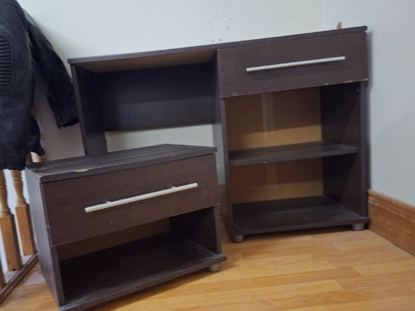 Desk and drawers - Main image