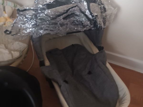 Full set of baby's stuff - Main image