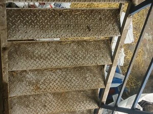 metal stair casr - Main image
