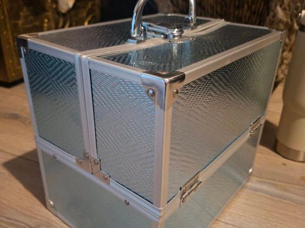 Makeup/Jewlery Box FREE to collect - Main image