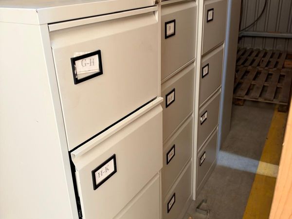 4 drawer metal filing cabinets - Main image