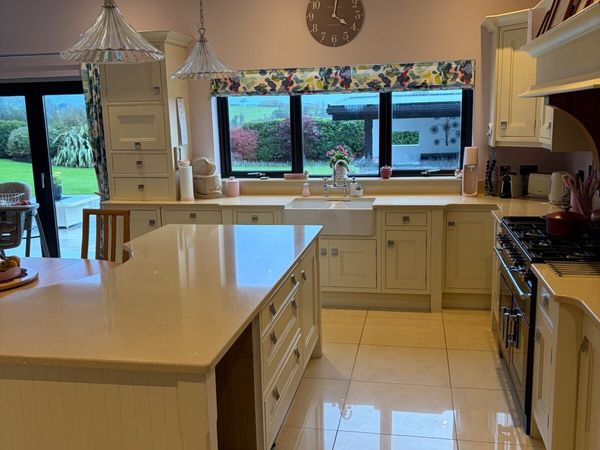 Kitchen Units - Main image