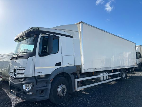 Mercedes Actros 1824 2015 - Main image