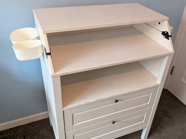 Baby change table - Main image