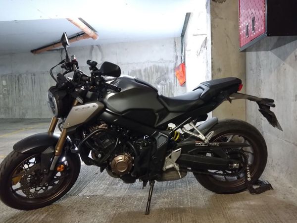 Honda CB650R (2022) - Silver - Main image