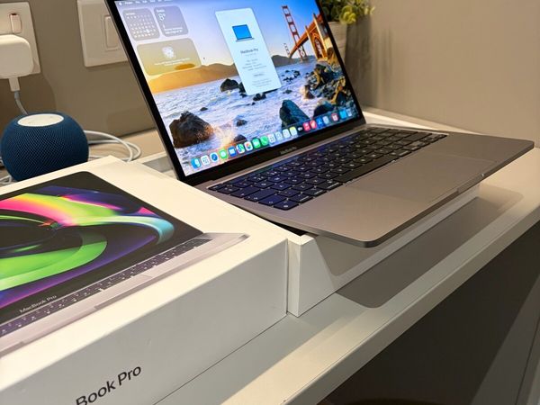 MacBook Pro 2022 13 inch M2 8GB 256GB - Main image