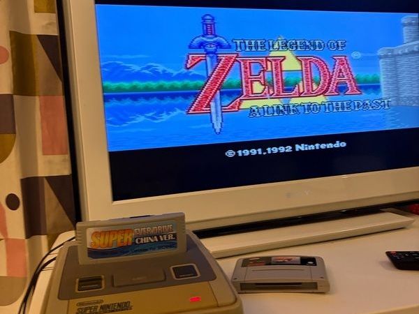 Nintendo SNES Super Nintendo Bundle Controller, Power Supply, Game & EverDrive - tested and working - Main image