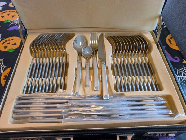 72-Piece Stainless Steel Cutlery Set in Briefcase - Main image