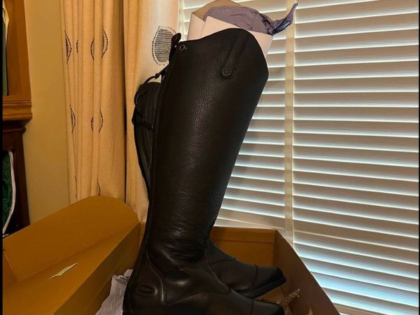 Leather Riding boots - NEW WITH TAGS - Moretta - Main image