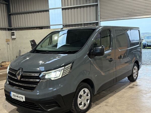 232 Renault Trafic 2.0DCi Business+ 65kms - Main image
