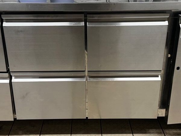 Unifrost 6 drawer fridge. Need to refill the gas. - Main image