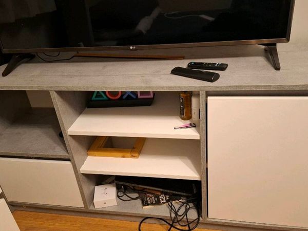 Tv unit and locker - Main image