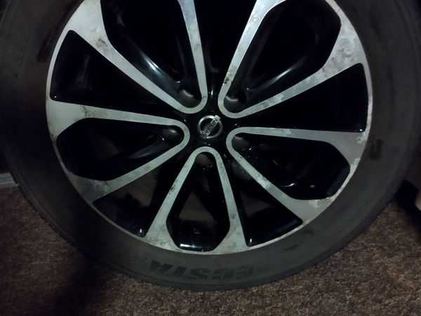 Nissan Qashqai  18"Alloy wheel &Tyre - Main image