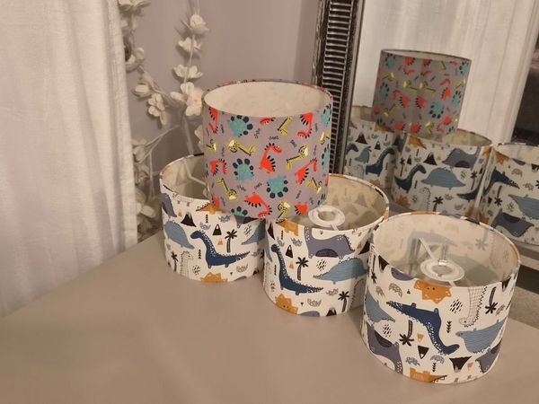 Lamp shades x 4 - Main image