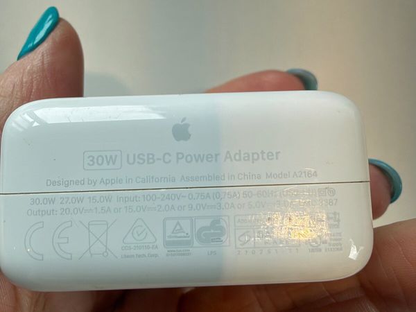 Phone & Laptop Chargers, Travel Adapters & Cables - Main image