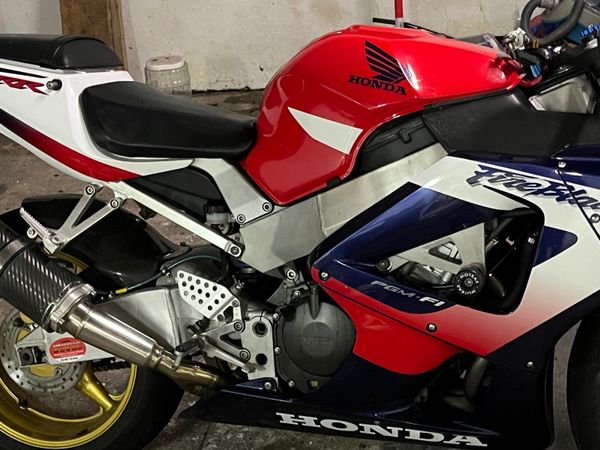 Honda Fireblade 2001 - Main image