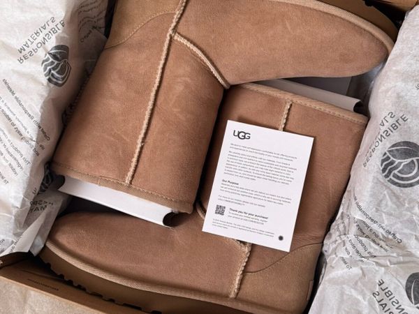 Ugg Classic Short II boots sand beige size 6 - Main image