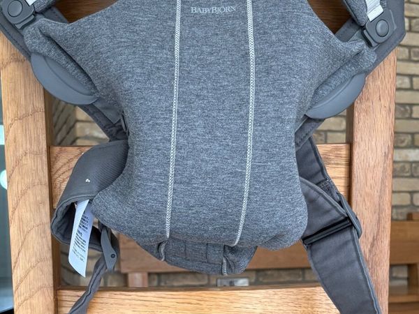 Babybjorn Mini Carrier 3D Jersey Dark Grey - Main image
