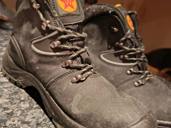 Steel toe cap boots size 10 - Main image