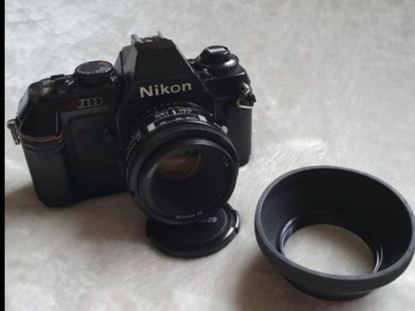 Nikon N2000 F-301 Camera - Main image