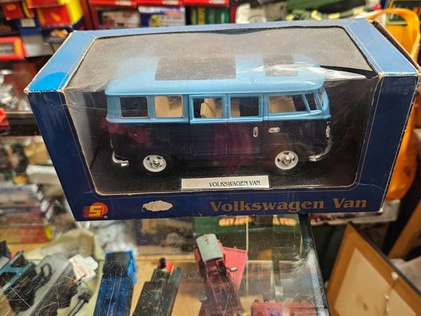 Corgi VW Minibus 1.24 - Main image