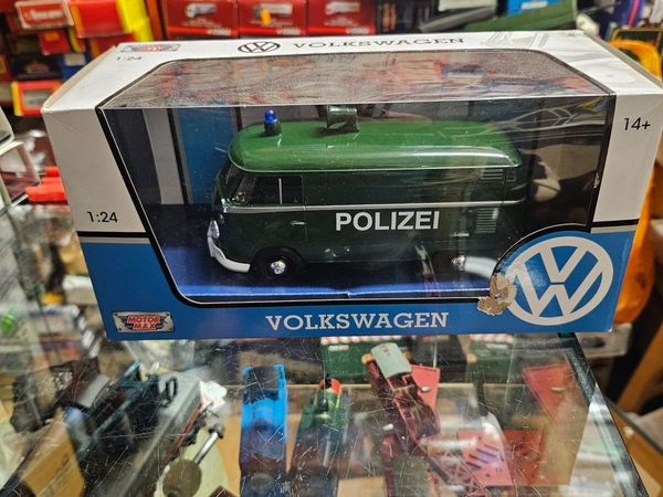 Corgi Motormax VW Police Van 1.24 - Main image