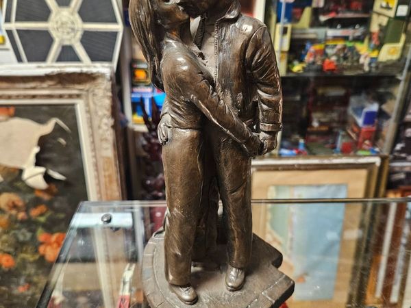 Jeanne Rynhart I Love You Figures - Main image