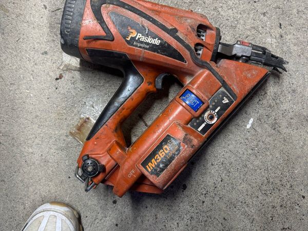 Paslode nail gun - Main image
