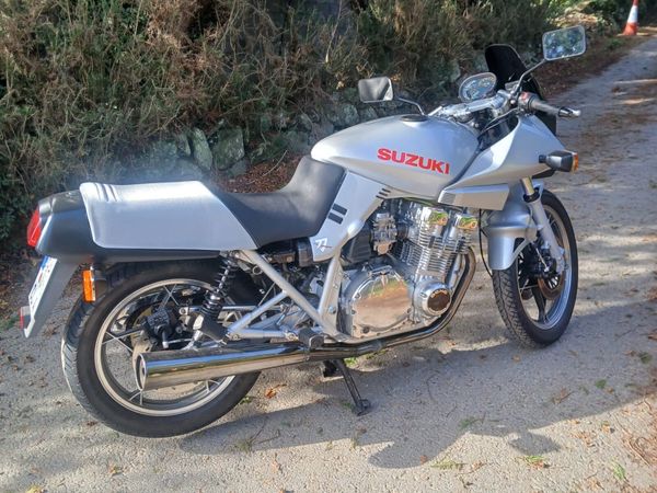 Suzuki Katana 750 - Main image